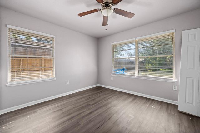 6138 Kenilwood Drive, Houston, TX 77033