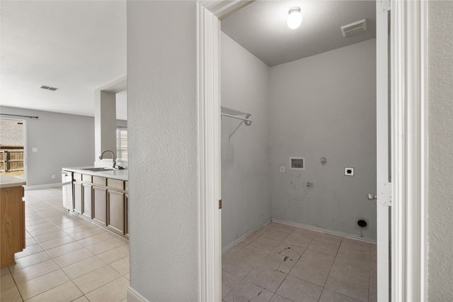 1514 Hanover Lane, Van Alstyne, TX 75495