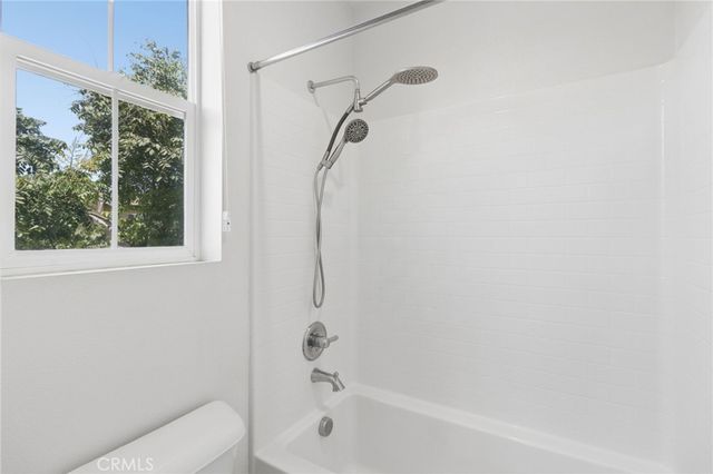 2811 E Kendall, Ontario, CA 91761