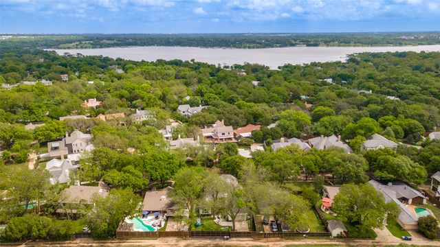 7310 Dominique Drive, Dallas, TX 75214