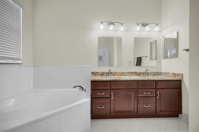 1492 NE 40th Ave, Homestead, FL 33033