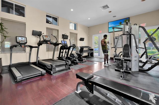 1492 NE 40th Ave, Homestead, FL 33033