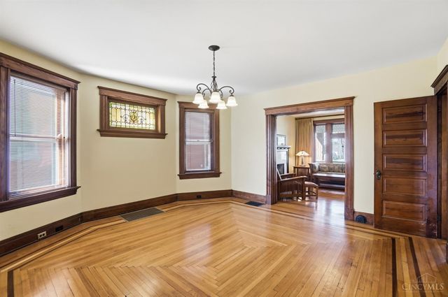 3548 Mooney Avenue, Cincinnati, OH 45208