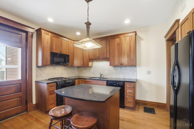 3548 Mooney Avenue, Cincinnati, OH 45208