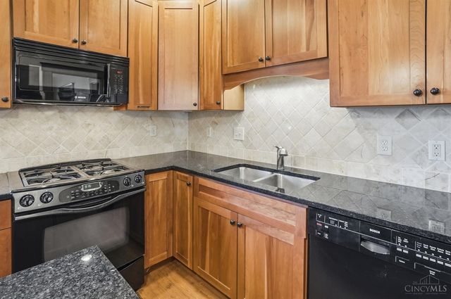 3548 Mooney Avenue, Cincinnati, OH 45208