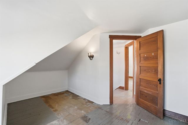 3548 Mooney Avenue, Cincinnati, OH 45208