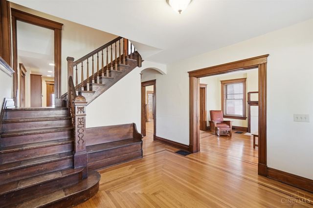 3548 Mooney Avenue, Cincinnati, OH 45208