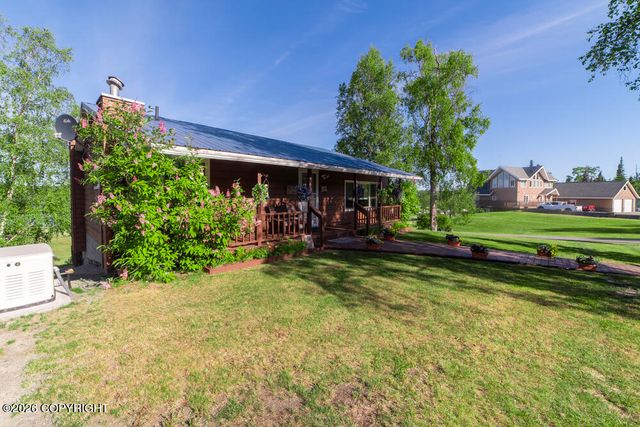 42175 W Lake Court, Soldotna, AK 99669