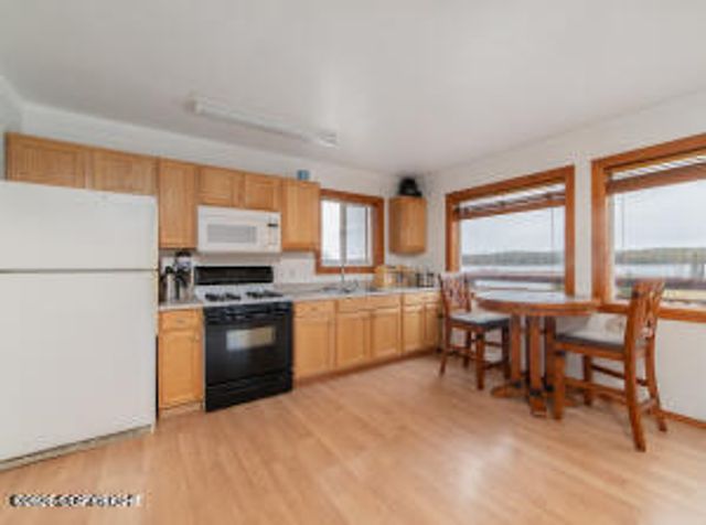 42175 W Lake Court, Soldotna, AK 99669