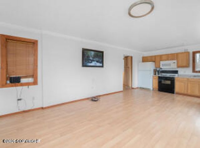 42175 W Lake Court, Soldotna, AK 99669