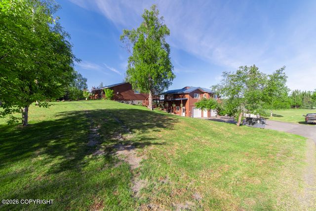 42175 W Lake Court, Soldotna, AK 99669