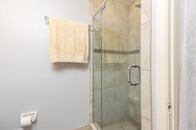 6452 STAR VALLEY DR, Bartlett, TN 38134
