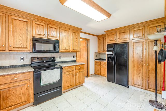 711 Linwood Road, Kings Mountain, NC 28086