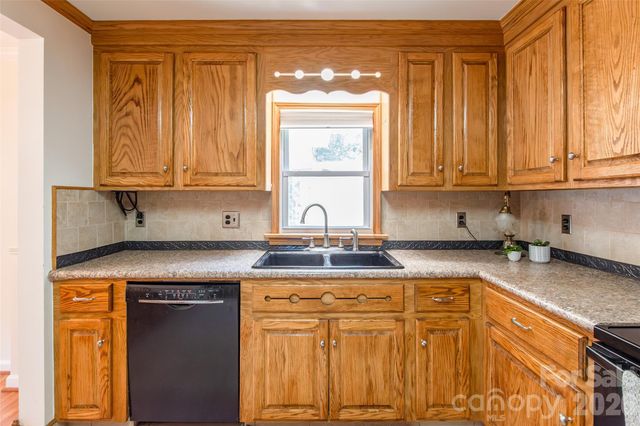 711 Linwood Road, Kings Mountain, NC 28086