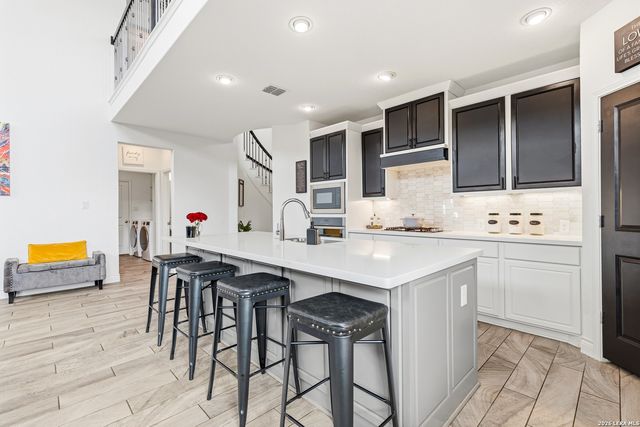 9128 RED PONY DR, San Antonio, TX 78254