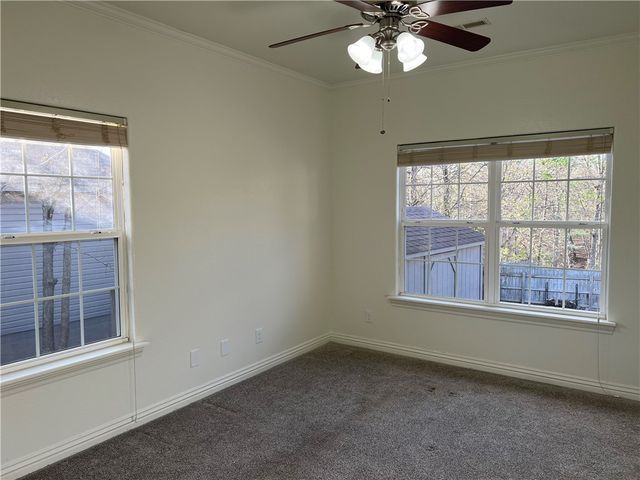 12 Cranfield Drive, Bella Vista, AR 72714