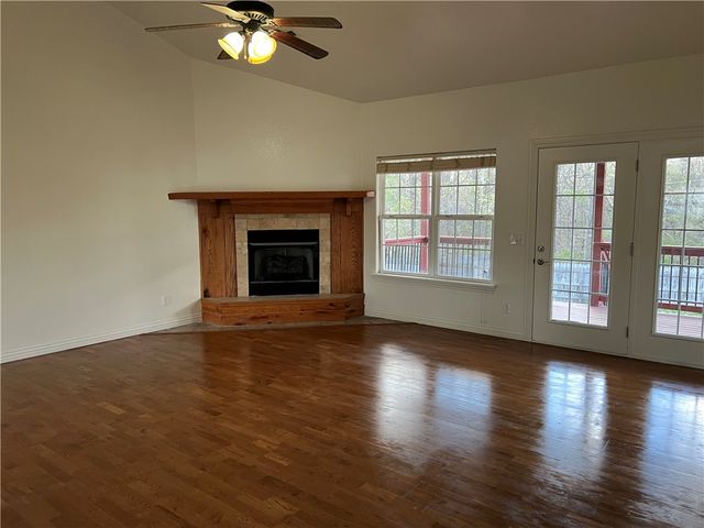 12 Cranfield Drive, Bella Vista, AR 72714