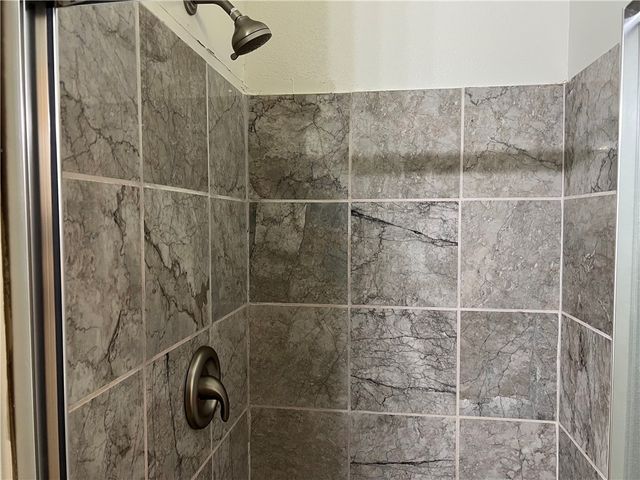 12 Cranfield Drive, Bella Vista, AR 72714