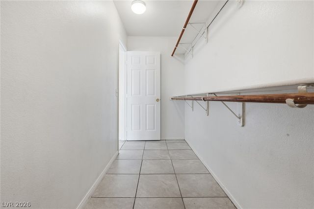 6526 Blooming Sun Court, Las Vegas, NV 89142