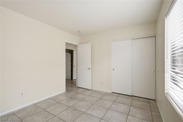 6526 Blooming Sun Court, Las Vegas, NV 89142