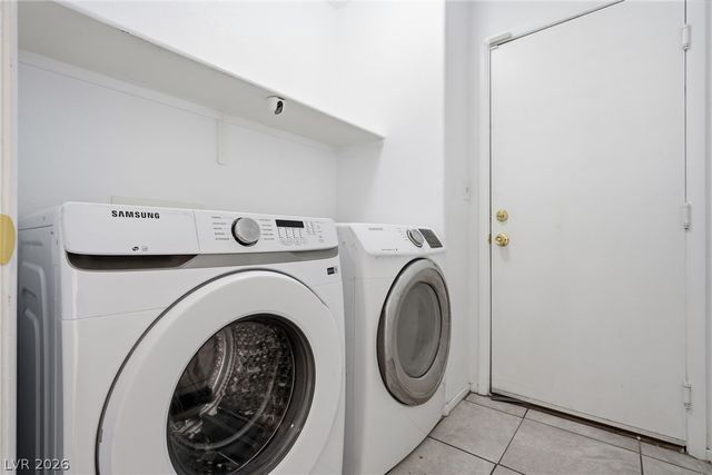 6526 Blooming Sun Court, Las Vegas, NV 89142