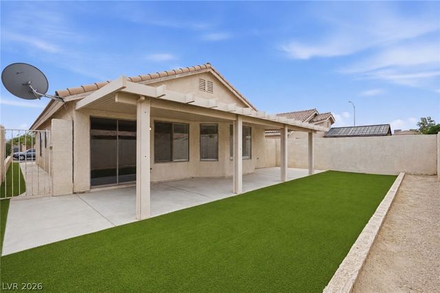 6526 Blooming Sun Court, Las Vegas, NV 89142