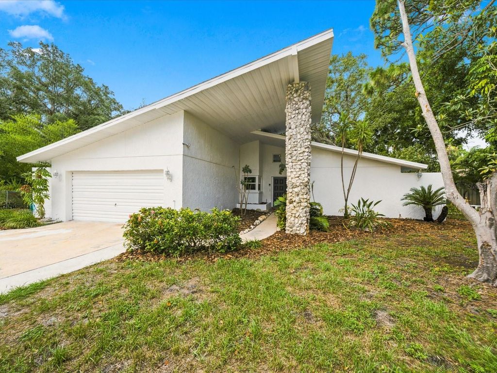 419 WAYFARER COURT, Tarpon Springs, FL 34689