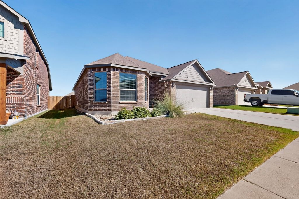 13653 Fehrman Road, Crowley, TX 76036 — photo 2