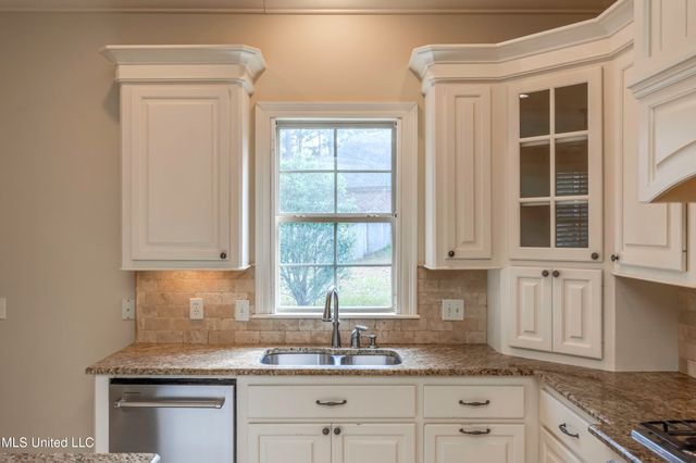 104 Hawks Nest Cove, Madison, MS 39110