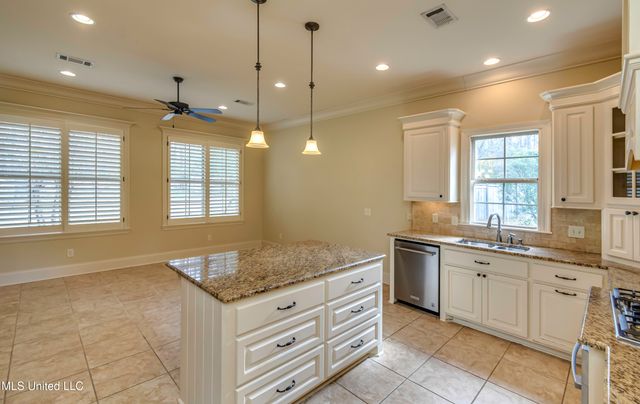 104 Hawks Nest Cove, Madison, MS 39110