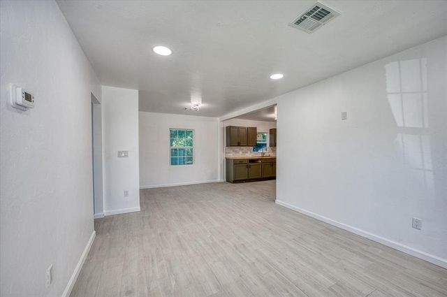 2904 SW SW 39th Terrace, Oklahoma City, OK 73119
