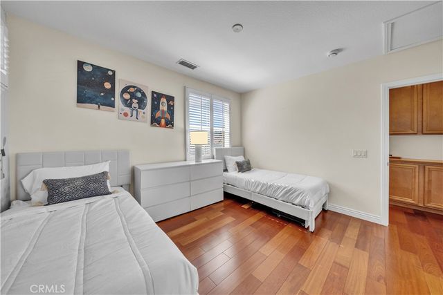 17 Riveroaks, Irvine, CA 92602