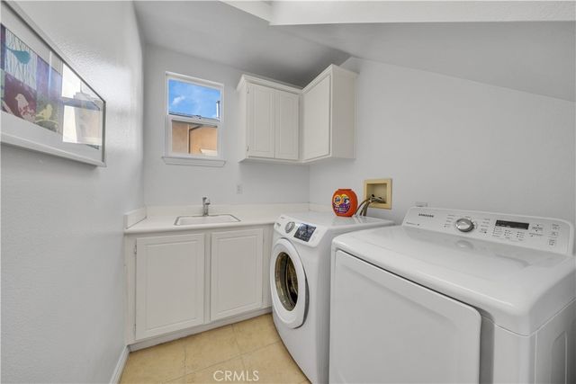 17 Riveroaks, Irvine, CA 92602