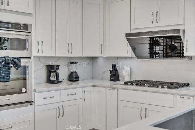 17 Riveroaks, Irvine, CA 92602