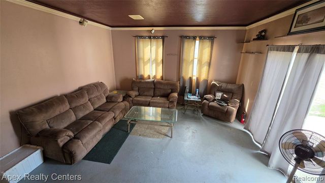 33431 Farmington Court, Westland, MI 48185