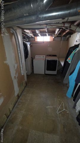 33431 Farmington Court, Westland, MI 48185