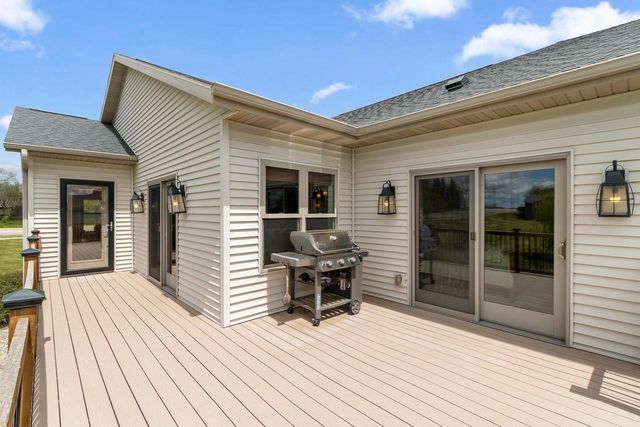 441 Willow Springs Court, Janesville, WI 53548
