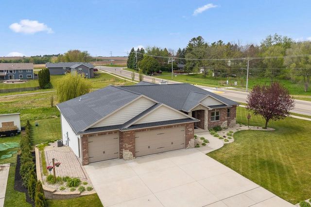 441 Willow Springs Court, Janesville, WI 53548