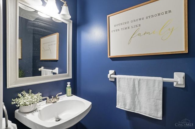 802 Andrea Drive, Miami Twp, OH 45140