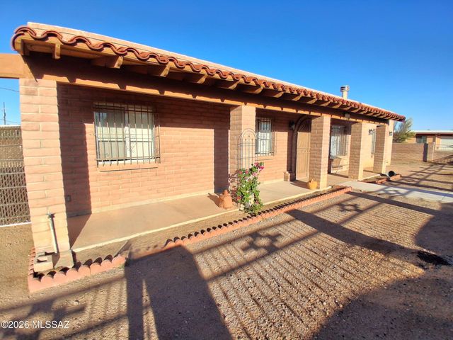 2650 W Aurora Drive, Tucson, AZ 85746