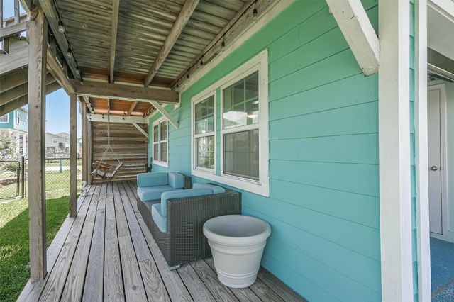 4035 Hardin Drive, Galveston, TX 77554