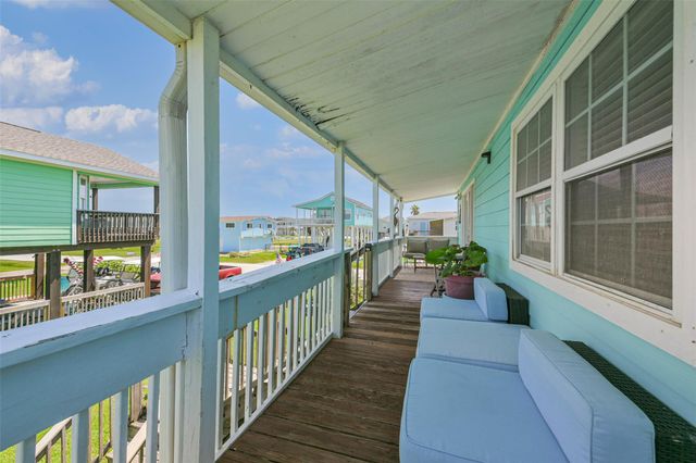 4035 Hardin Drive, Galveston, TX 77554