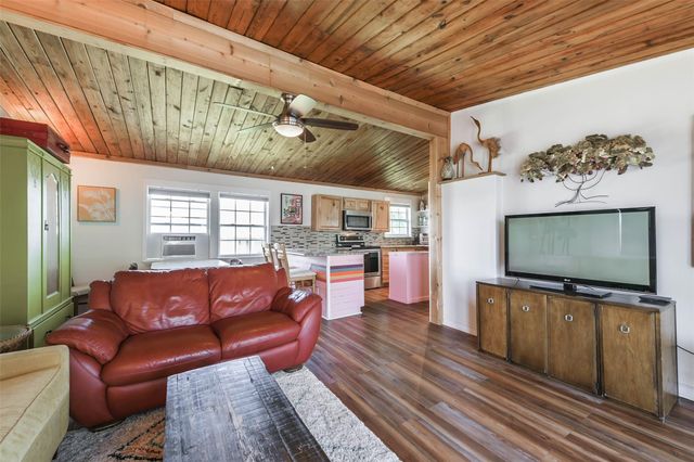 4035 Hardin Drive, Galveston, TX 77554
