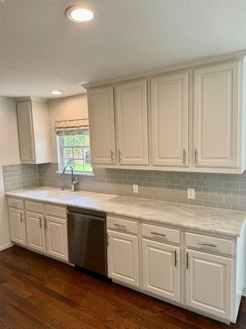 5018 Wateka Drive, Dallas, TX 75209