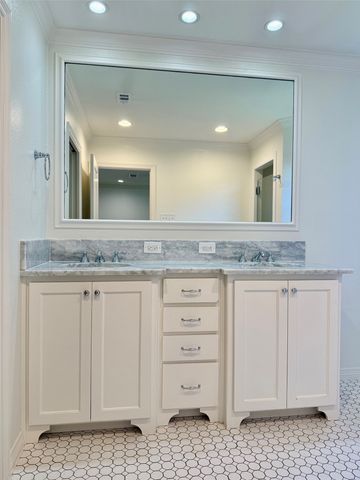 5018 Wateka Drive, Dallas, TX 75209