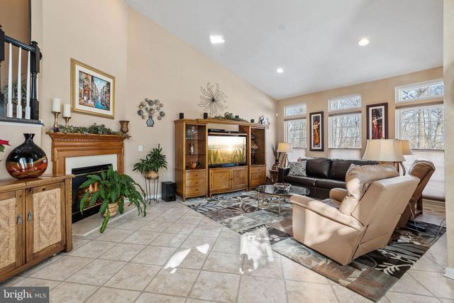 21 WOODFIELD CIR, Pemberton, NJ 08068