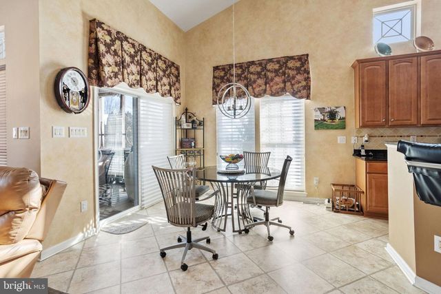 21 WOODFIELD CIR, Pemberton, NJ 08068