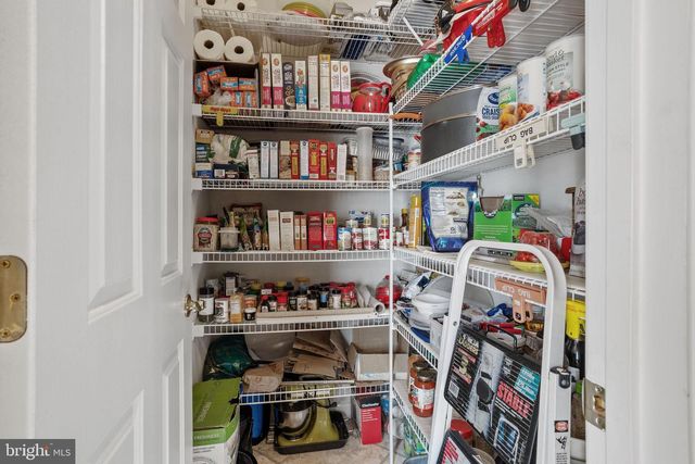 21 WOODFIELD CIR, Pemberton, NJ 08068