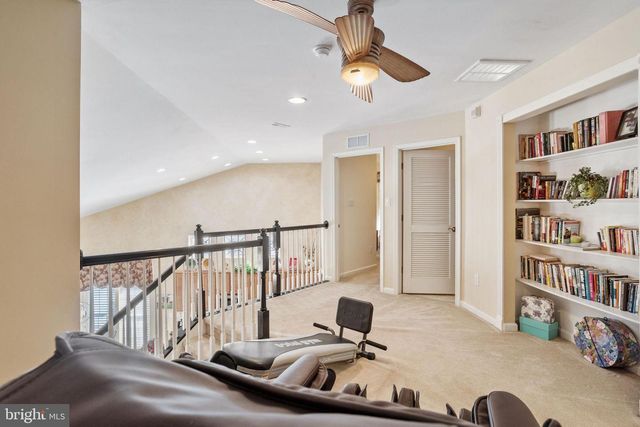 21 WOODFIELD CIR, Pemberton, NJ 08068