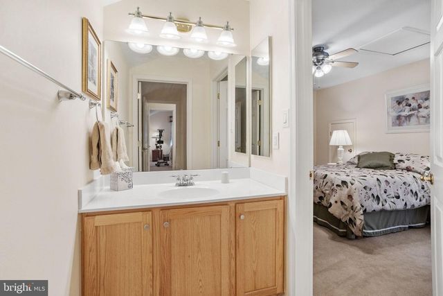 21 WOODFIELD CIR, Pemberton, NJ 08068